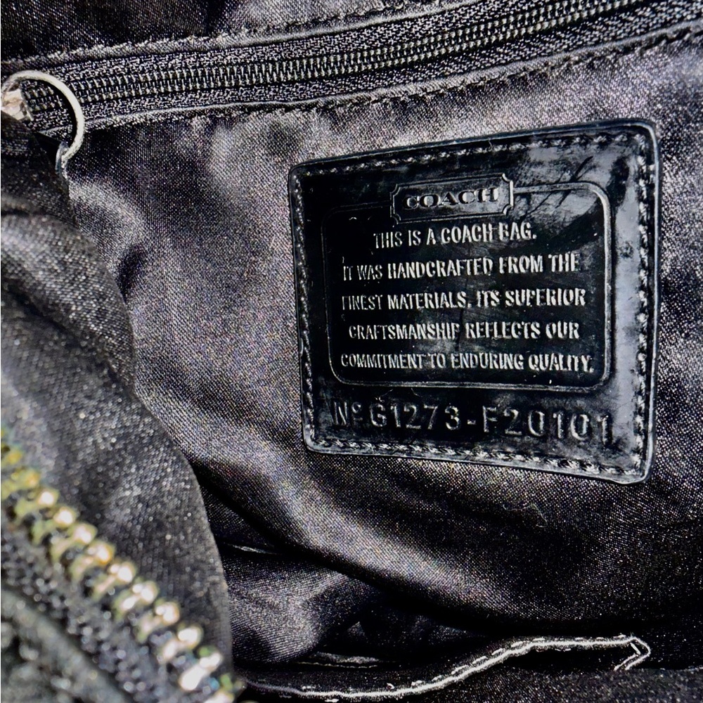 Coach Poppy Black Signature Logo Design Shoulder/Hand Bag - Picture 3 of 5